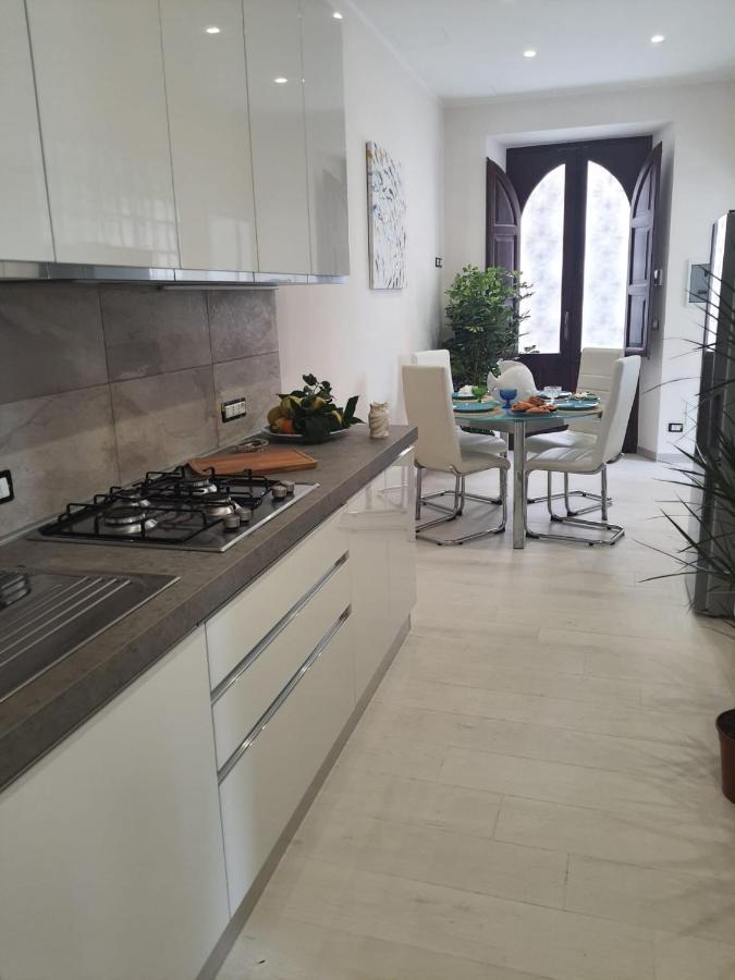 Appartamenti Via Lombardo Giardini Naxos Eksteriør bilde