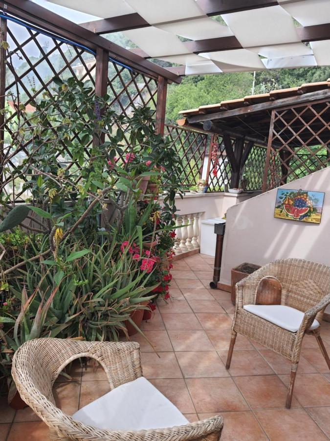 Appartamenti Via Lombardo Giardini Naxos Eksteriør bilde