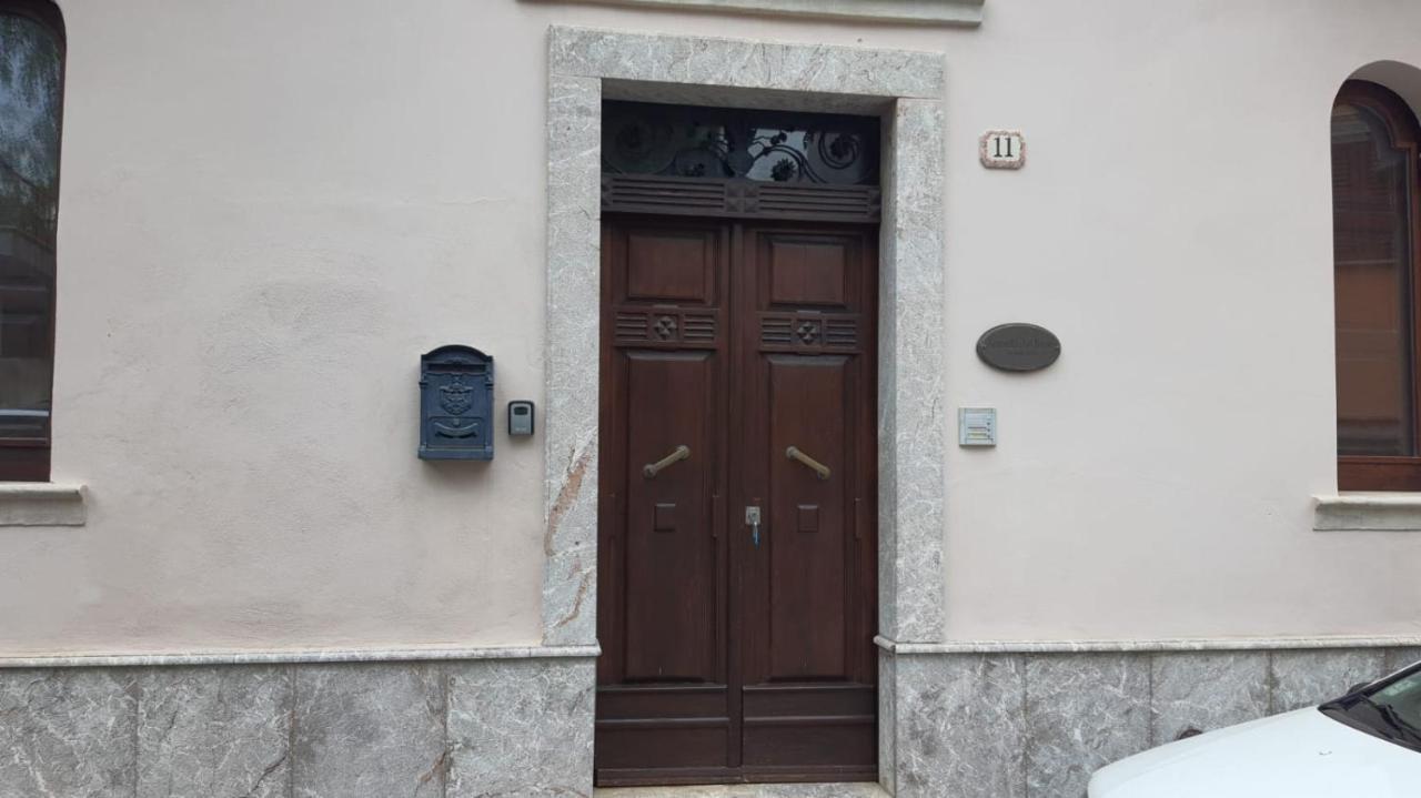 Appartamenti Via Lombardo Giardini Naxos Eksteriør bilde